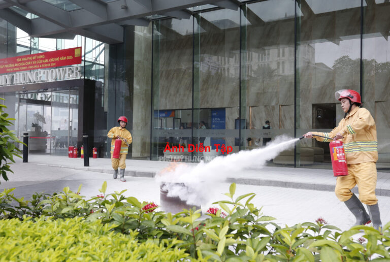 Diễn tập PCCC tại tòa nhà Phú Mỹ Hưng Tower