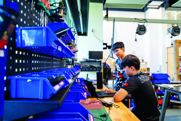 SSIS Expands Extracurricular Program with FRC FIRST Robotics
